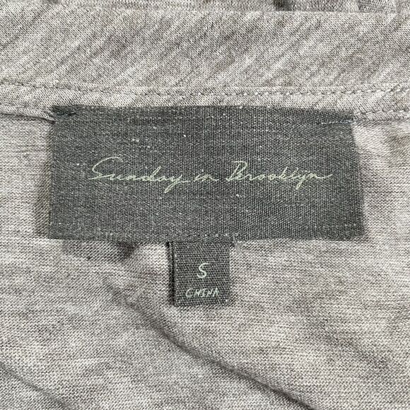 Anthropologie Sunday In Brooklyn Tee Top Sz S Gray Crystal Embellished Shoulder - Picture 7 of 9